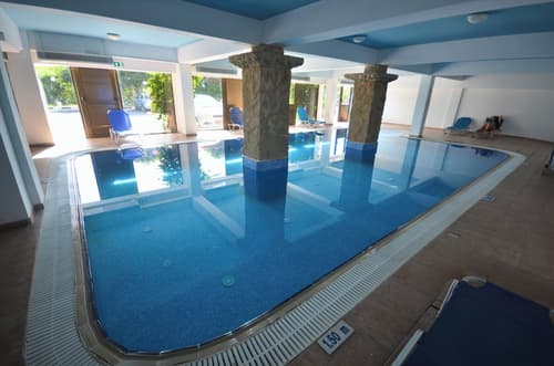 Avlida Hotel, Indoor pool