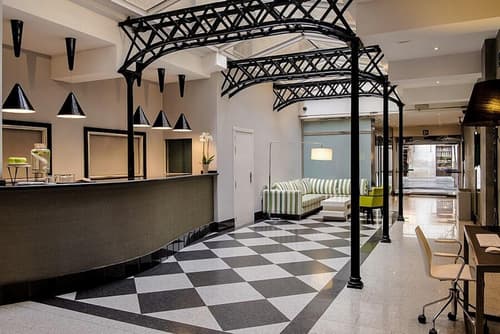 Ikonik Plaza Mercado, Lobby