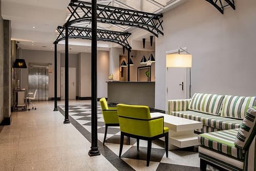 Ikonik Plaza Mercado, Lobby