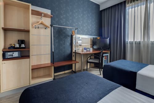 Holiday Inn Bologna - Fiera by IHG, Room