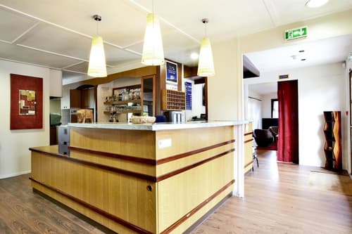 Kyriad Angers Pont De Ce, Interior entrance