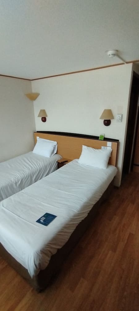 CAMPANILE COLMAR - Parc des Expositions, Room