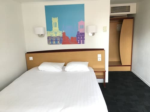 Kyriad Direct Marseille Est - La Valentine, Room