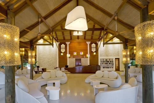 Kuramathi Maldives, Lobby sitting area
