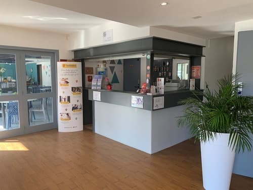 initial by balladins Tours Sud, Reception