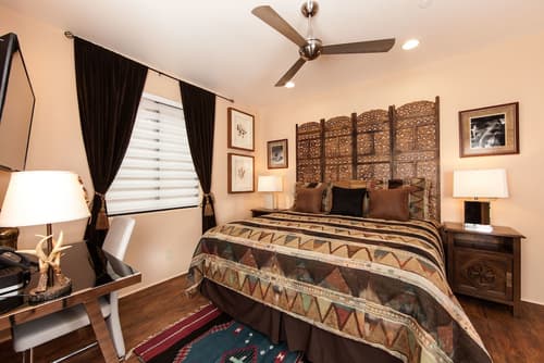 A Sunset Chateau, Room