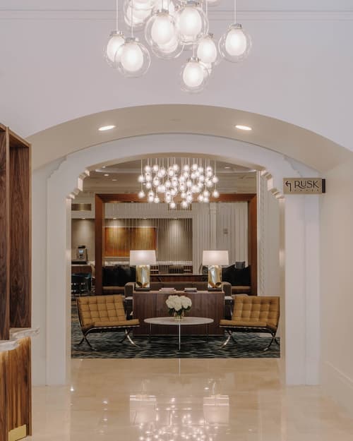 Club Quarters Hotel Downtown, Houston, Reception