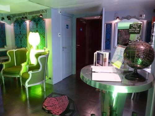 Hotel Design Sorbonne, Lobby sitting area