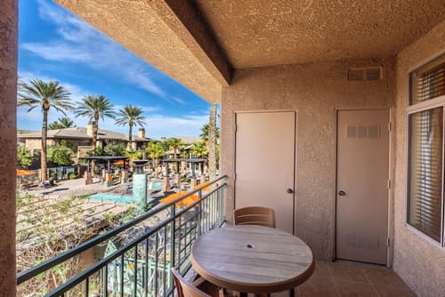 The Cliffs at Peace Canyon, Terrace/patio