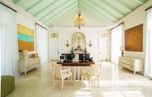 The Palms Turks and Caicos, Concierge desk