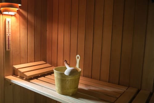 Adonis, Sauna