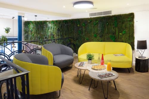 The Playce Hotel & Bar by Happyculture, Lobby lounge