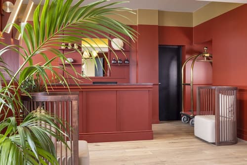 Hotel Le Rocroy, Reception