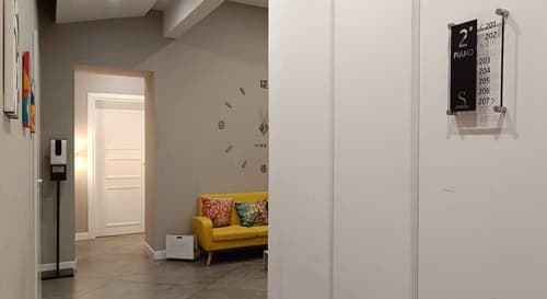 Schilizzi Hotel, Interior entrance