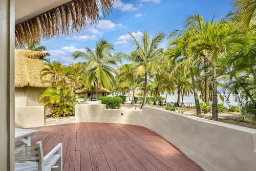 Crown Beach Resort & Spa, Room