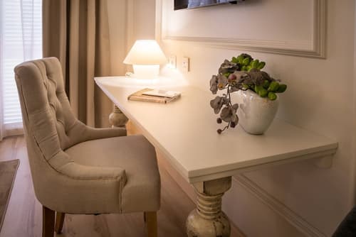 Hotel Pirineo Figueres by Pierre and Vacances, Room