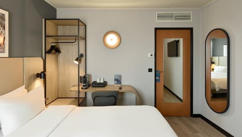 Hotel Campanile Marne La Vallée - Bussy Saint Georges, Room