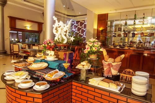 Ree Mohasambath Hotel & Resort  I, Buffet