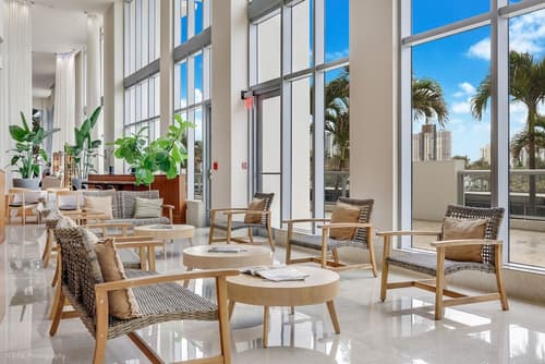 Marenas Beach Resort, Reception