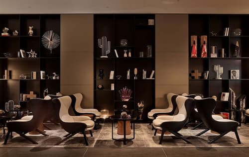 Park Plaza London Riverbank, Lobby