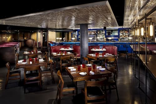 Fontainebleau Miami Beach, Restaurant