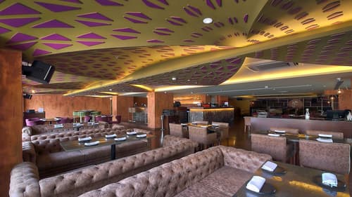 Radisson Jaipur City Center, Restaurant