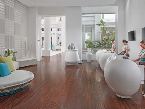 Mövenpick Hotel Mactan Island Cebu, Reception