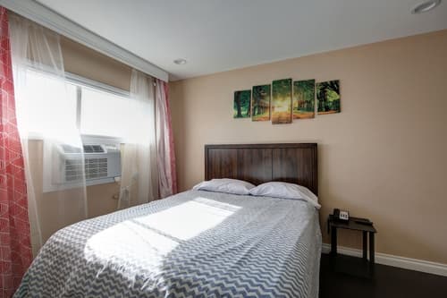 Tradewinds Hotel LAX Airport, Room