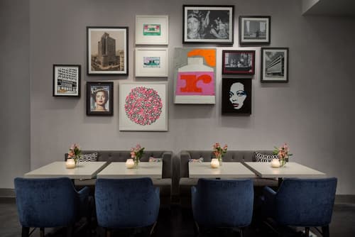 Hotel 57, Lobby sitting area