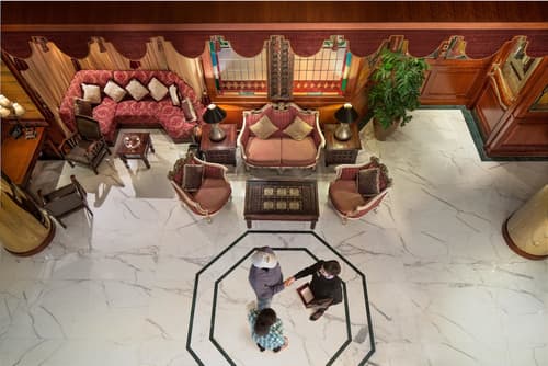 Marco Polo Hotel, Concierge desk