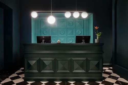 Hotel Continentale, Reception