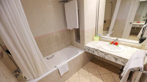 Marhaba Royal Salem, Bathroom