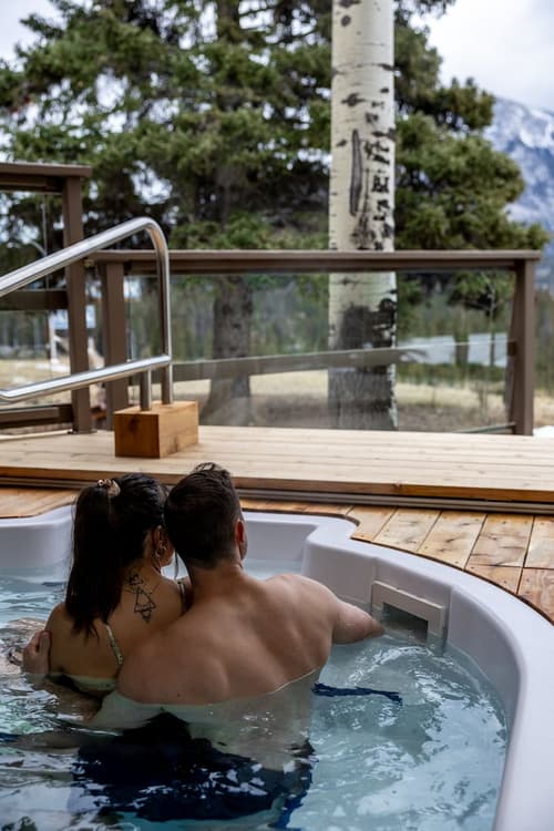 The Juniper Hotel, Outdoor spa tub