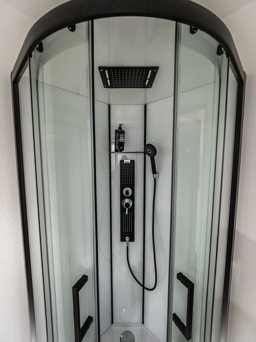 Welcomotel Beauvais Aéroport, Bathroom