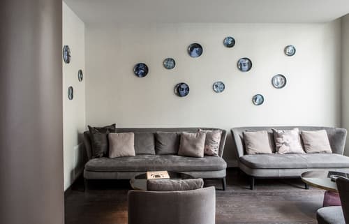 Le Parisis Paris Tour Eiffel, Lobby sitting area