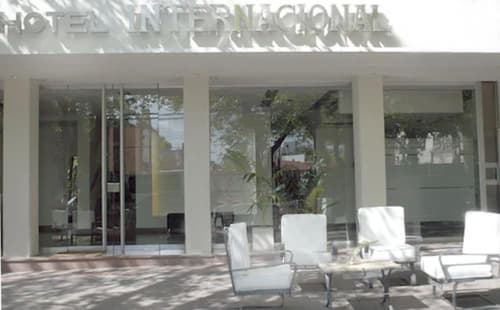 Hotel Internacional, Reception