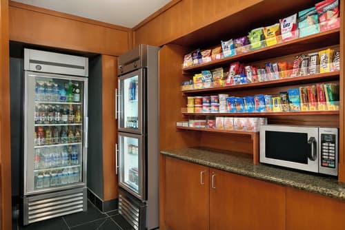 Courtyard by Marriott Lancaster, Property amenity