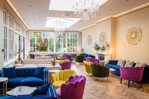 Cork’s Vienna Woods Hotel and Villas, Lobby lounge