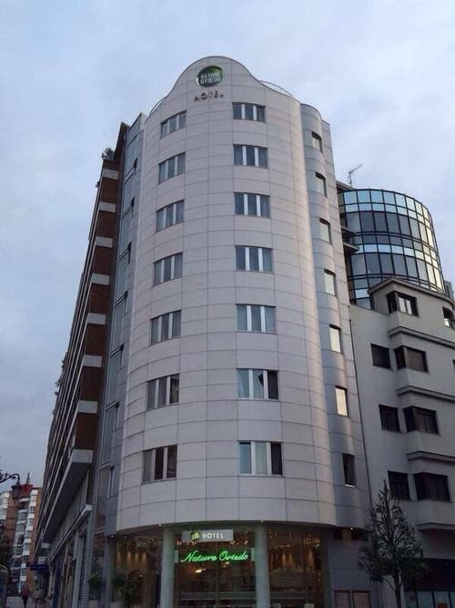 Hotel Nature Oviedo, Front of property