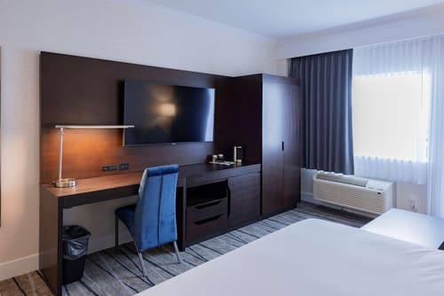 Prestige Treasure Cove Resort, Room