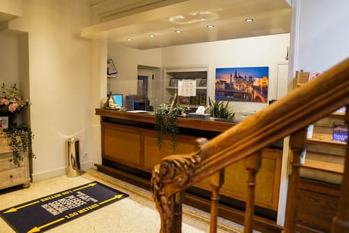 Hotel de Flandre, Reception