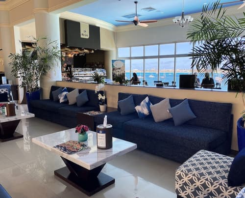 Simpson Bay Resort, Marina & Spa, Reception