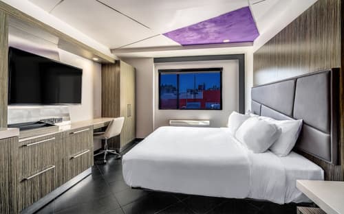 The Moment Hotel, Room