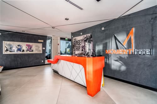 The Moment Hotel, Reception