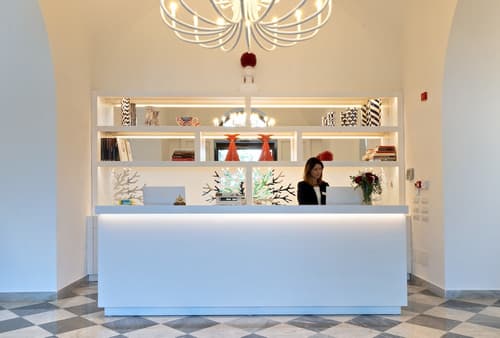 Hotel Miramare, Reception