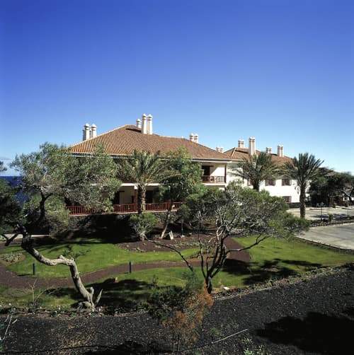 Parador de El Hierro, Property grounds