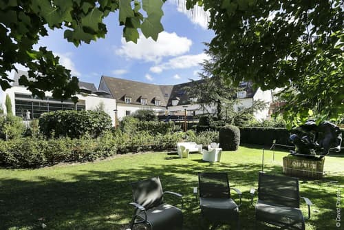 Le Richebourg Hotel Restaurant & Spa, Front of property