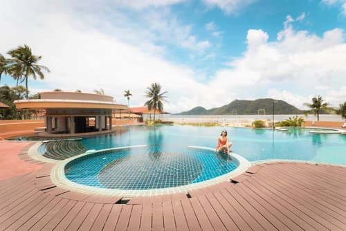 The Aiyapura Koh Chang, Pool