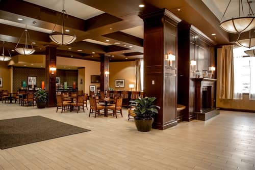Hampton Inn & Suites Albany-Downtown, Lobby