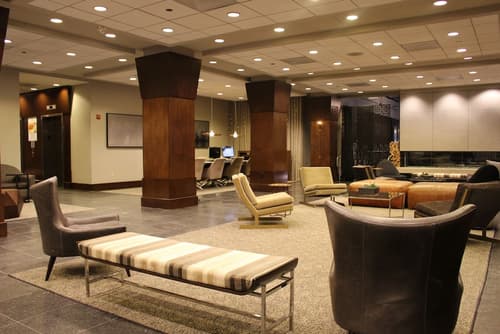 Crowne Plaza Chicago West Loop by IHG, Lobby lounge